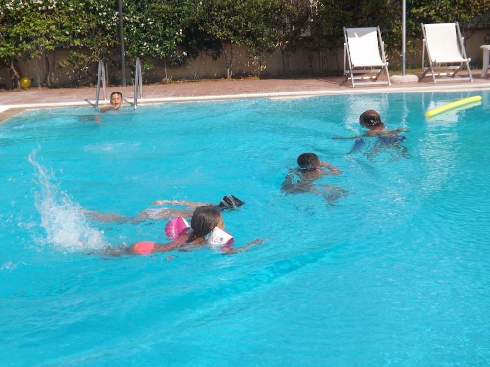 Hotel Ristorante Al Canto Delle Sirene Terracina Εξωτερικό φωτογραφία