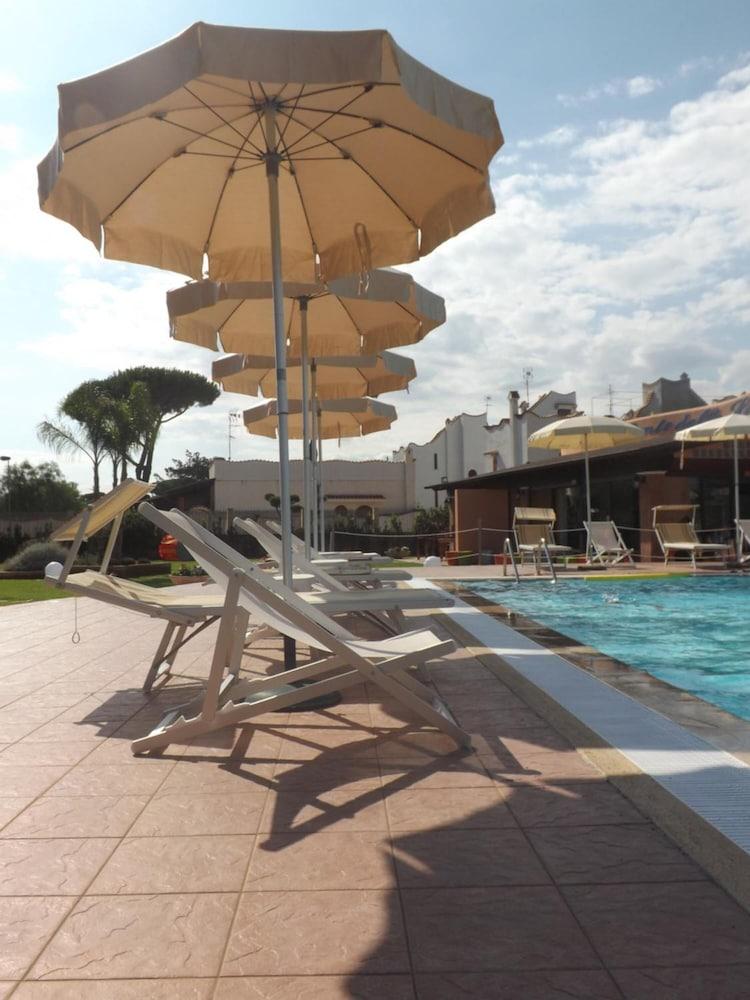 Hotel Ristorante Al Canto Delle Sirene Terracina Εξωτερικό φωτογραφία